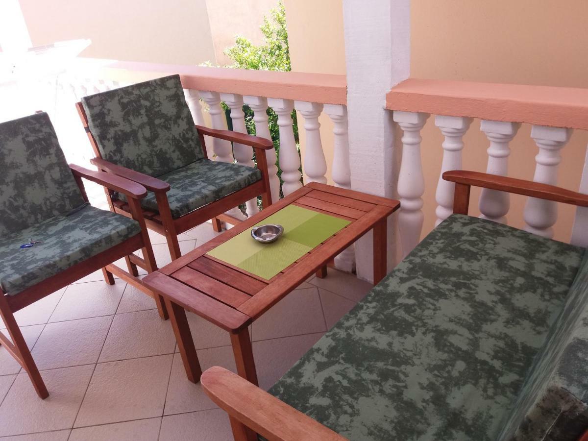 Apartman Nin-Dodo Extérieur photo