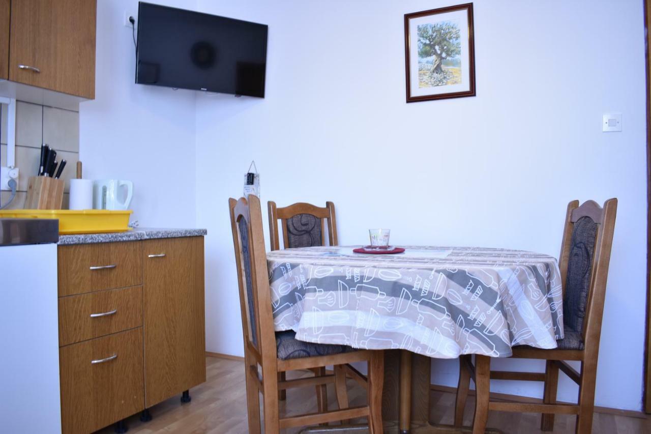 Apartman Nin-Dodo Extérieur photo