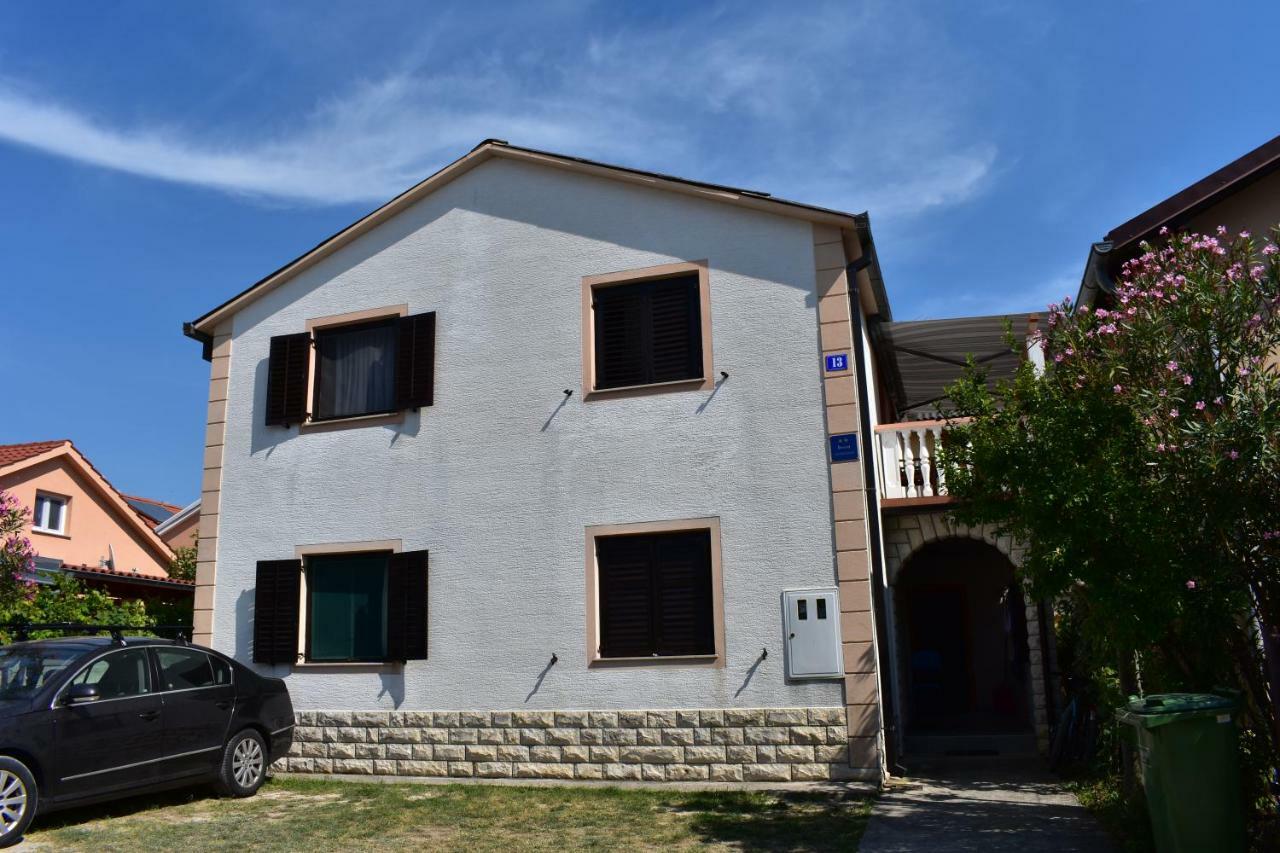 Apartman Nin-Dodo Extérieur photo