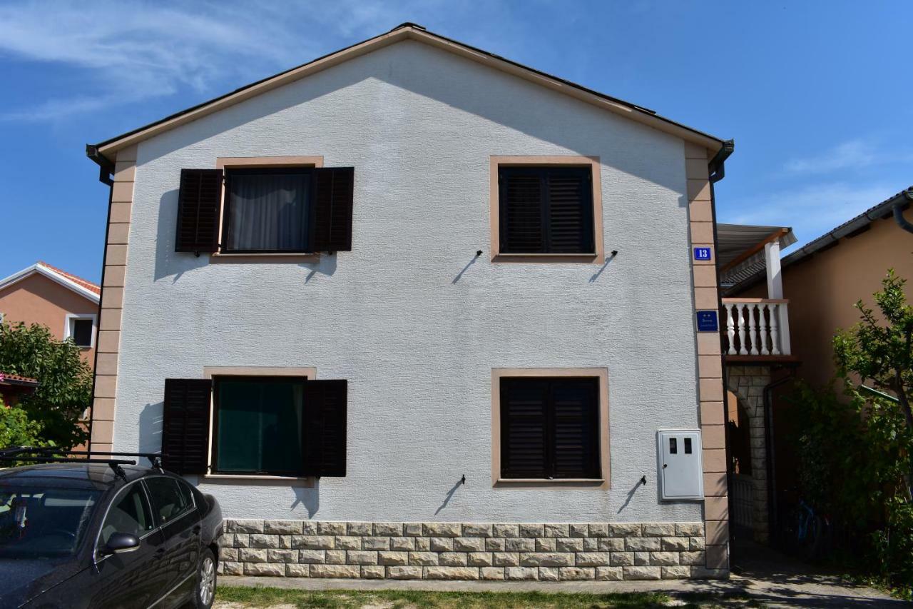 Apartman Nin-Dodo Extérieur photo