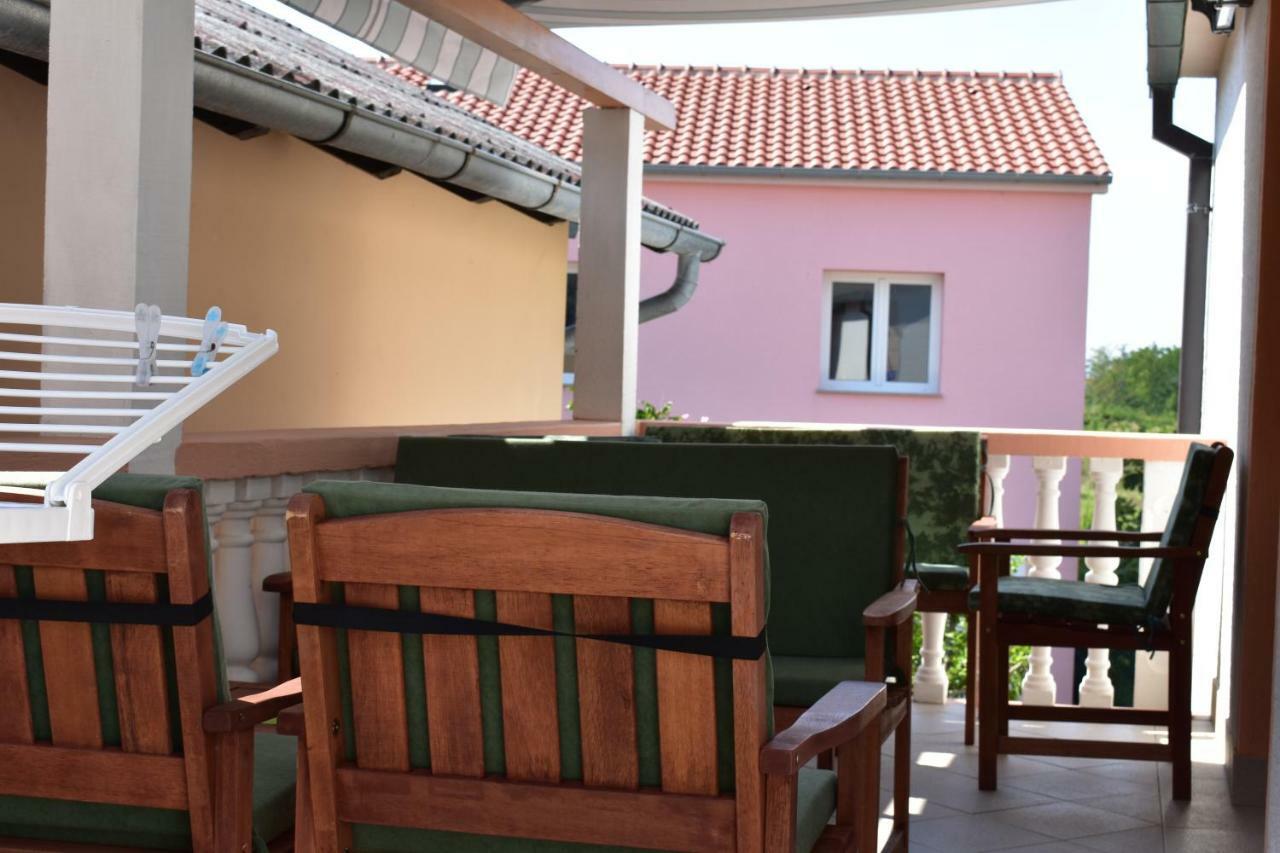 Apartman Nin-Dodo Extérieur photo