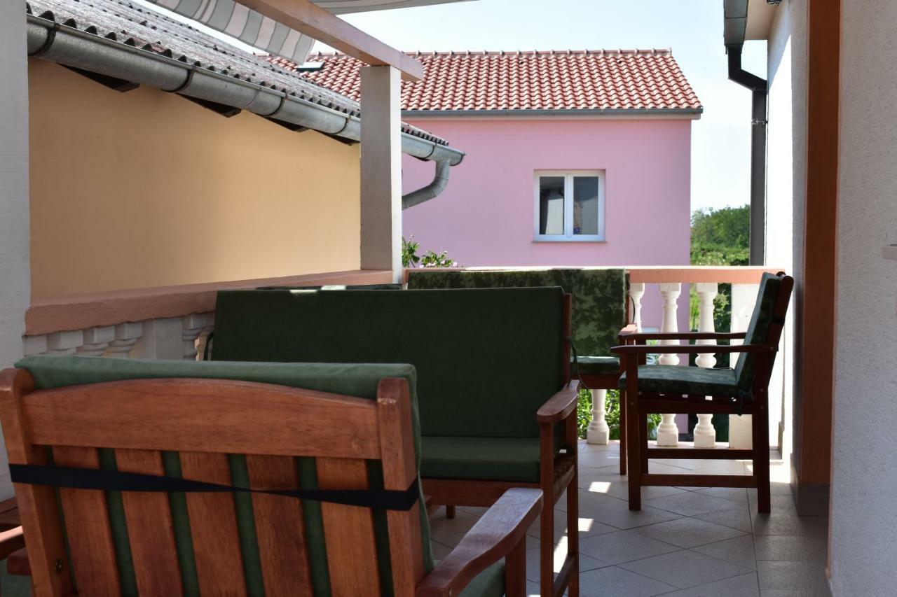 Apartman Nin-Dodo Extérieur photo